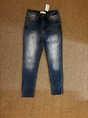 Fab’rik Risen High-Rise Skinny Jeans in Dark Wash with Split Hem